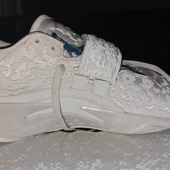 Jordan Zion 3 SE - Picture 6 of 9